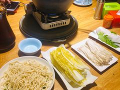 -茸梅路右拐龙虾-农家菜(松江店)
