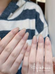 -花岐款式专研健康美甲沙龙