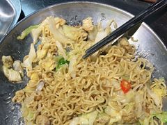 -马路牙子烧烤音乐酒馆(望京店)