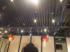 大堂-尚尚仙·酸汤猪手·猪肚鸡火锅(华联万柳购物中心店)