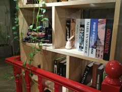 -HIGH FIVE哈福手工汉堡(桂林路店)