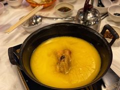 -鲜入围煮花胶鸡海鲜火锅