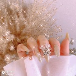 -Pink You美甲洗眉纹绣定制中心