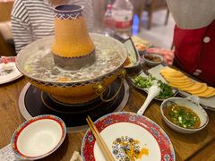 -毛辣果·贵州红酸汤牛肉火锅(西单店)