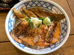 火炙盖饭-矶丸水产(横浜西口南幸店)