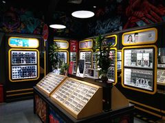 -镜客眼镜(浦江欢乐颂店)