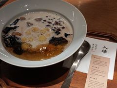 -RUXU入续糖水铺与包(卓悦中心店)