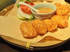 -大头虾越式风味餐厅(光明广场店)