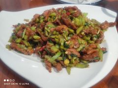 怪味牛柳-恩宏德餐馆(平山道店)