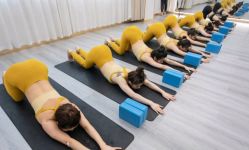 -亚太瑜伽普拉提学院