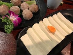 -重庆爽翻天老火锅(临平万达广场店)