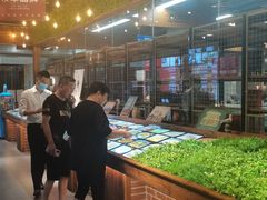 -宝燕海货工场(长江国际店)