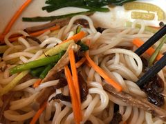 鸡丝凉米线-云海肴·汽锅鸡·云南菜(天山百盛优客店)