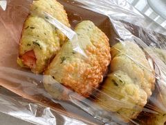 迷你香肠面包-巴黎贝甜(豪浦店)