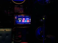 -UK派对KTV(日月广场店)