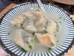 咸蛋黄荠菜馄饨-样样体面(宝安支路店)
