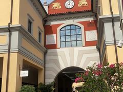 -佛罗伦萨小镇广佛名品奥特莱斯(疏港路店)