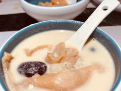 花膠燉杏汁鮮奶-汤直送(中港中心店)