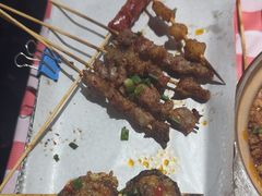 -罗霸蛮老岳阳大排档·鲜货烧烤·土吊子煨砂锅烧菜