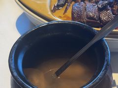 -八府香鸭·啫啫煲(华山路店)