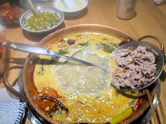 -洱火云南酸菜牛肉火锅(石景山当代商城店)