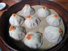 蟹粉小笼包-忆秦园小笼包(惠山古镇总店)