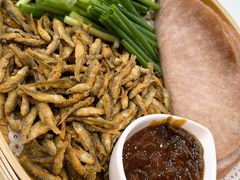 秫面饼卷洱海鱼-一品滇香·云南菜(公益西桥店)