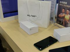 -华为授权体验店(万航渡路)
