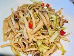 韭黄杏鲍菇肉丝-绿茶餐厅(成都大悦城店)