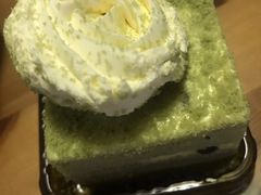 -红宝石·鲜奶小方·海派西点房(金杨店)