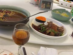 -沪华海鲜大酒楼(南汇店)
