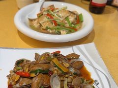 -鹏城人家海鲜酒家·23年老字号(较场尾店)
