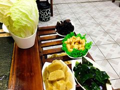 -景明轩•养生酸汤鱼火锅 云贵鲜菌 现舂野果酸汤(王寨小区店)