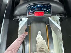 -即刻健身馆(对外经贸店)