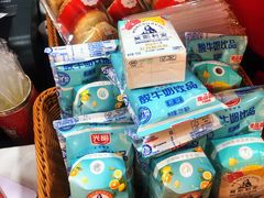 -牛朋牛奶棚(南昌路店)