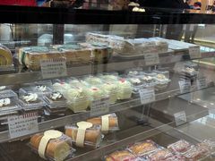 -红宝石·鲜奶小方·海派西点房(莘庄龙之梦店)