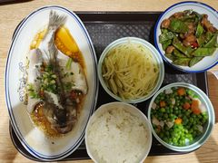 -金小悦饭堂(中禾店)