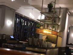 -港丽餐厅(高德置地店)