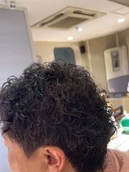 -PE SALON