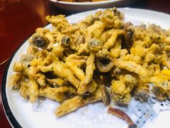 蛋黄焗蟹味菇-晚归月亮湾私家菜(临邑路店)
