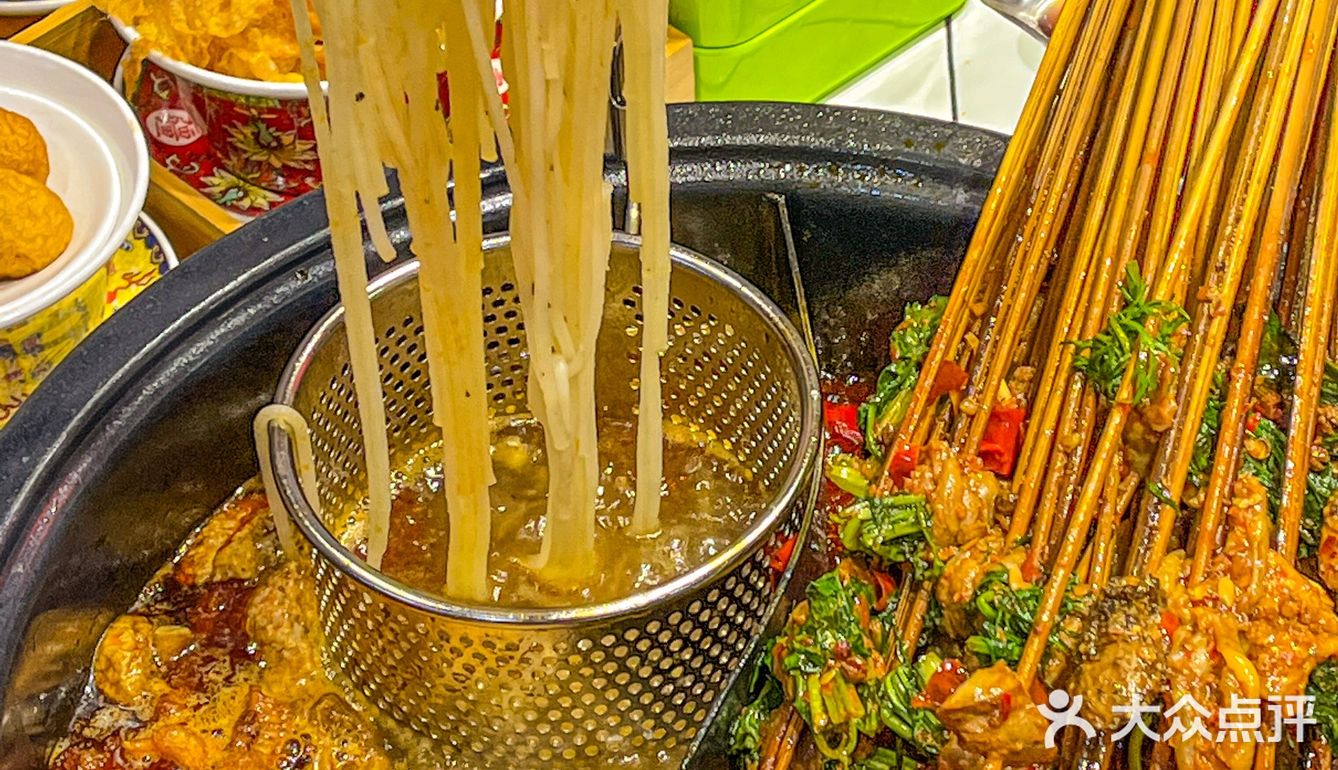 一份够两三个人吃啦 -