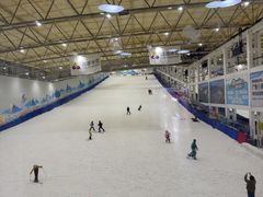 -乔波室内滑雪场