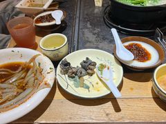 -有一锅·野生菌黑山羊腊排骨火锅(古城北门店)