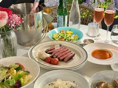 -MONICH牛排融合餐厅(和义大道购物中心店)