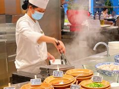 -圣丰索菲特·2 On 988 Café 自助餐厅