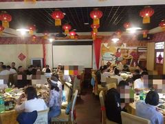 -靠山屯东北农家菜(八龙桥雅苑店)