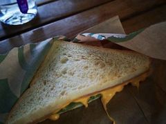 火腿芝士爆浆蛋三明治-星巴克(汾阳路店)