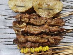 -郑贵初烧烤·烤凤爪的发明者(王家湾店)