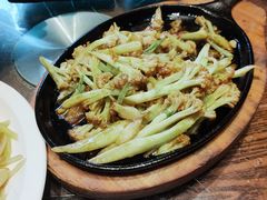 -峨嵋小镇·川菜(正定朗华店)