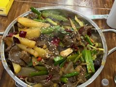 -乡土特色.冷锅鱼.牦牛肉汤锅